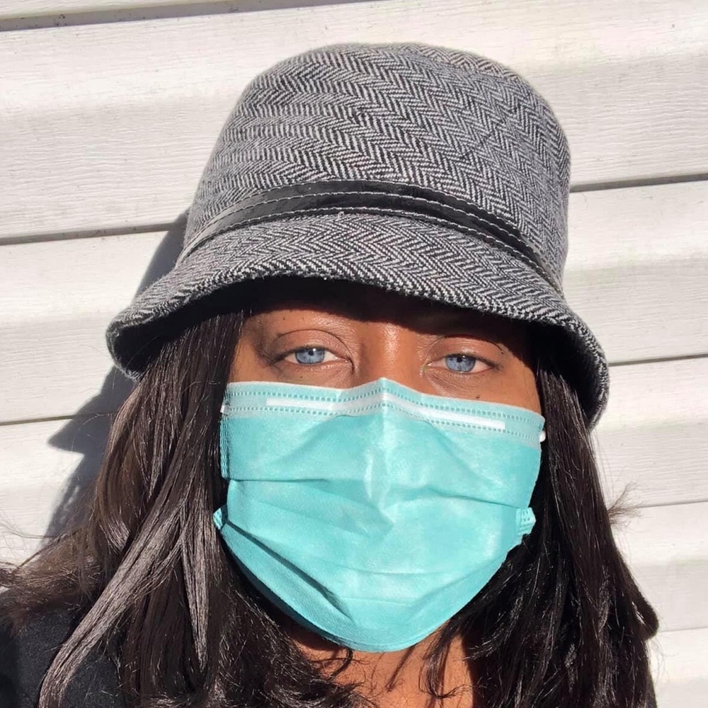 Meet your Posher, Deborah